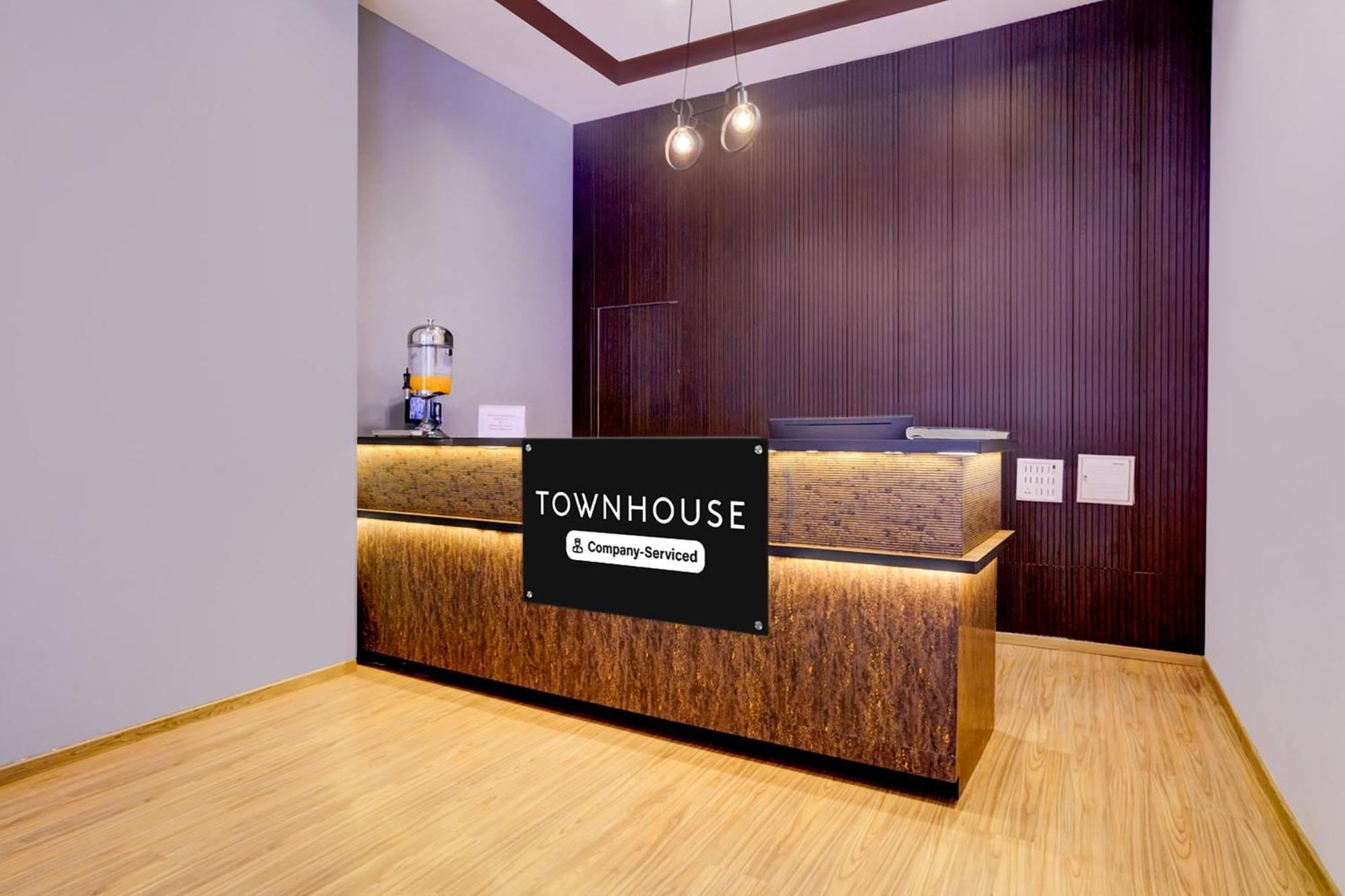 Super Townhouse Bombay Exhibition Centre Goregaon Exterior photo
