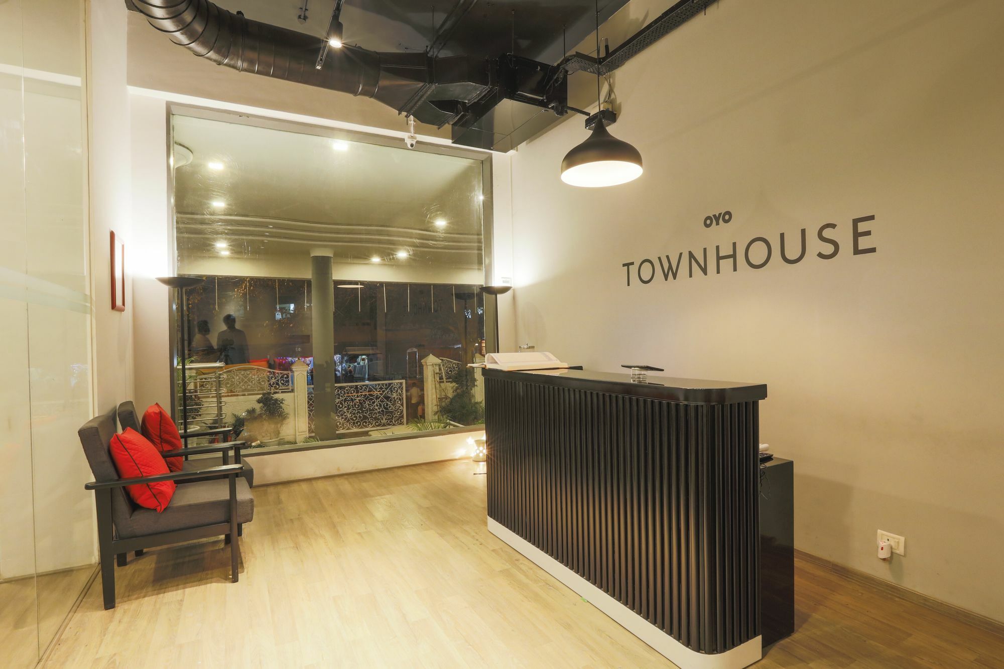 Super Townhouse Bombay Exhibition Centre Goregaon Exterior photo